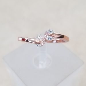 Delicate 18k Ring